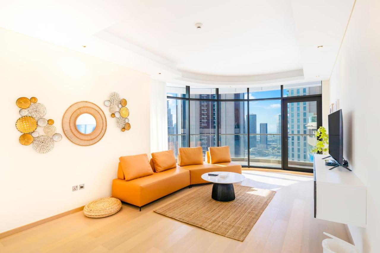 Fam Living - Rp Heights - 3 Mins Walk To Burj Khalifa & Dubai Mall Downtown Дубай Екстер'єр фото