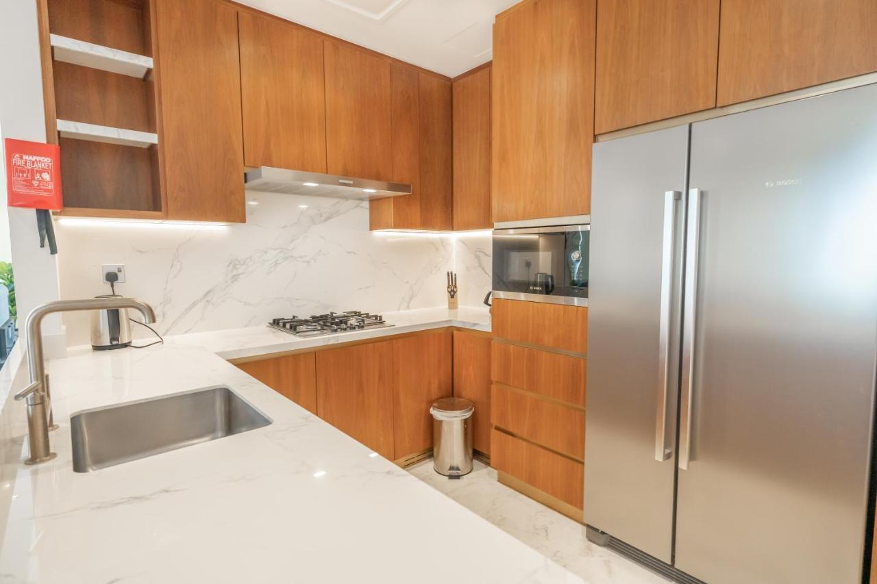 Fam Living - Rp Heights - 3 Mins Walk To Burj Khalifa & Dubai Mall Downtown Дубай Екстер'єр фото