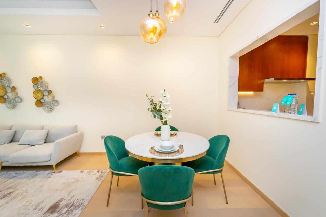 Fam Living - Rp Heights - 3 Mins Walk To Burj Khalifa & Dubai Mall Downtown Дубай Екстер'єр фото