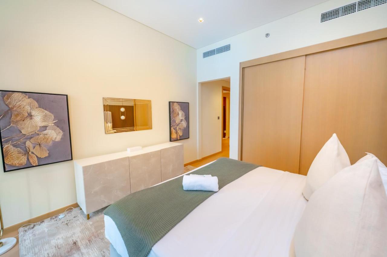 Fam Living - Rp Heights - 3 Mins Walk To Burj Khalifa & Dubai Mall Downtown Дубай Екстер'єр фото