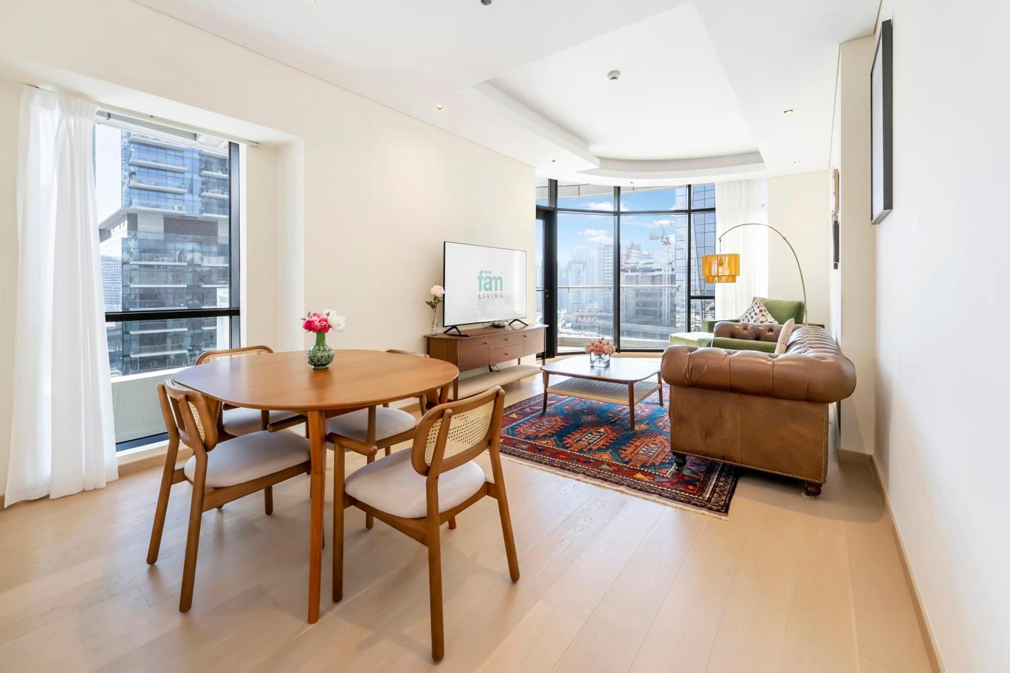 Fam Living - Rp Heights - 3 Mins Walk To Burj Khalifa & Dubai Mall Downtown Дубай Екстер'єр фото
