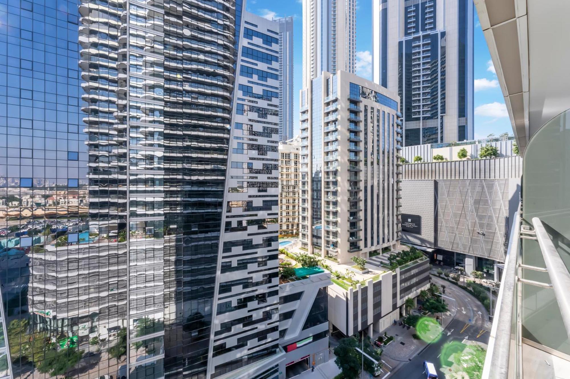 Fam Living - Rp Heights - 3 Mins Walk To Burj Khalifa & Dubai Mall Downtown Дубай Екстер'єр фото